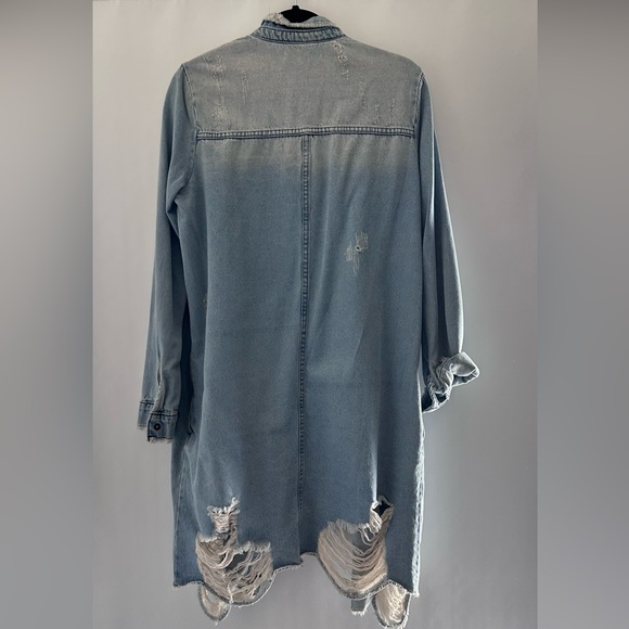 Distressed button up Sz small - Picture 3 of 3